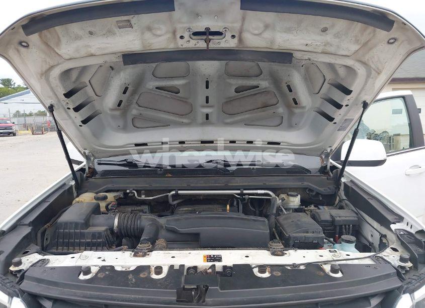 Photo 10 of 2016 Chevrolet Colorado WT (VIN 1GCHSBEAXG1344515)