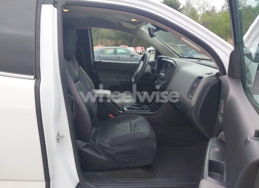 Photo 5 of 2016 Chevrolet Colorado WT (VIN 1GCHSBEAXG1344515)