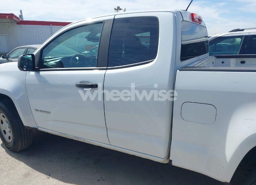 Photo 14 of 2018 Chevrolet Colorado WT (VIN 1GCHSBEAXJ1194221)