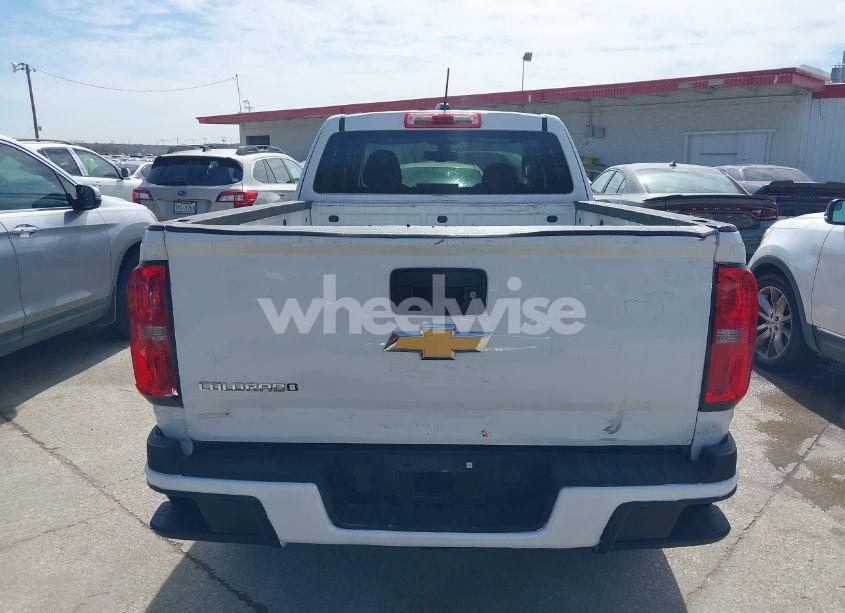 Photo 16 of 2018 Chevrolet Colorado WT (VIN 1GCHSBEAXJ1194221)