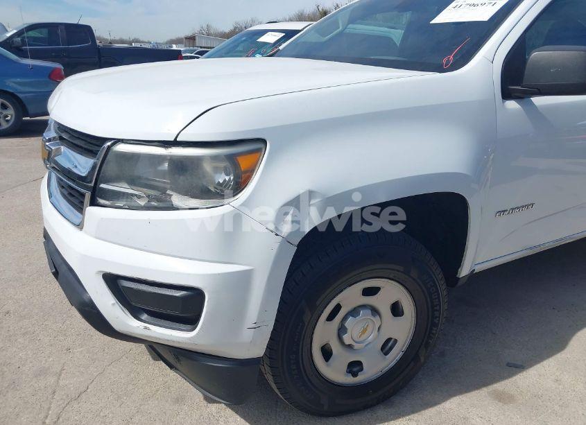 Photo 20 of 2018 Chevrolet Colorado WT (VIN 1GCHSBEAXJ1194221)