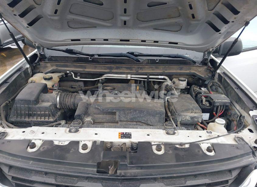 Photo 10 of 2019 Chevrolet Colorado WT (VIN 1GCHSBEAXK1144016)