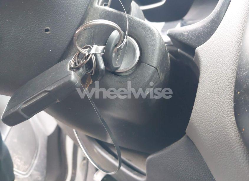 Photo 11 of 2019 Chevrolet Colorado WT (VIN 1GCHSBEAXK1144016)