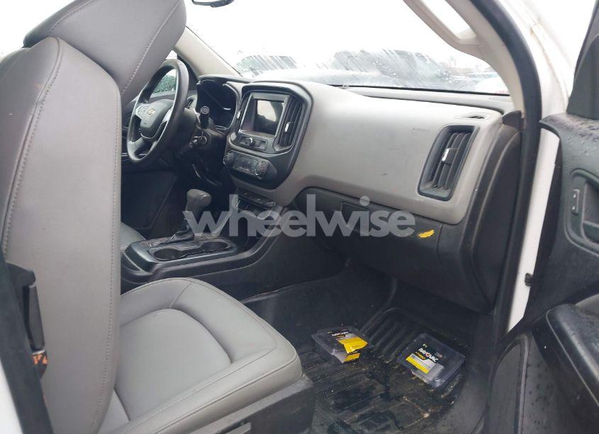 Photo 5 of 2019 Chevrolet Colorado WT (VIN 1GCHSBEAXK1144016)