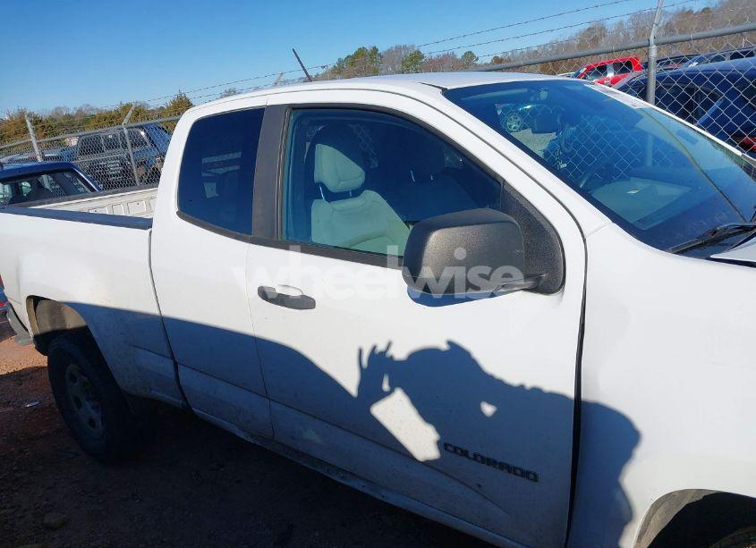 Photo 13 of 2019 Chevrolet Colorado WT (VIN 1GCHSBEAXK1218468)