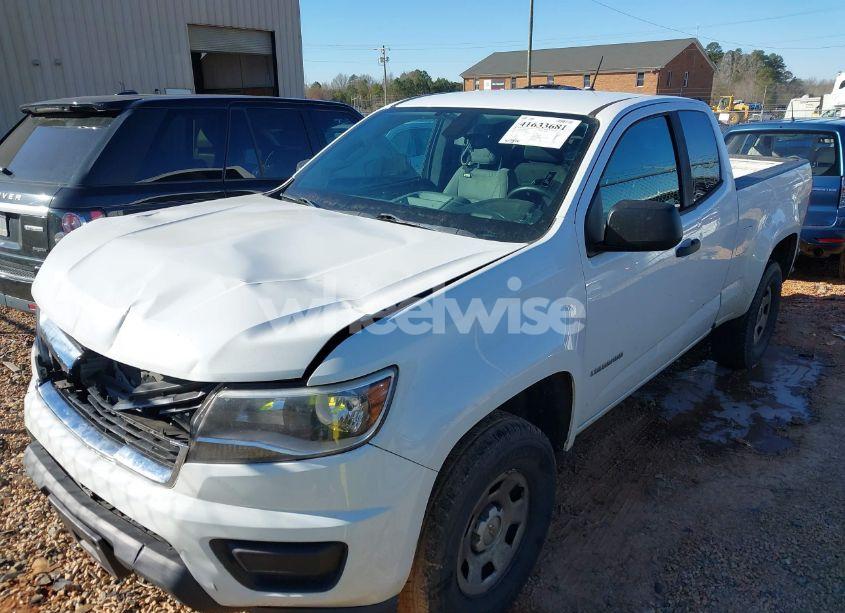 Photo 2 of 2019 Chevrolet Colorado WT (VIN 1GCHSBEAXK1218468)