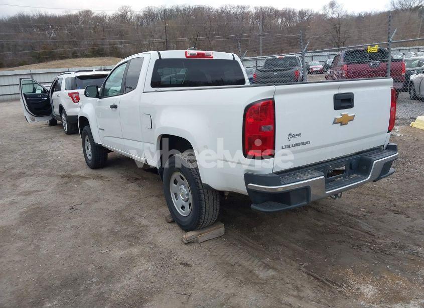 Photo 3 of 2019 Chevrolet Colorado WT (VIN 1GCHSBEAXK1289458)