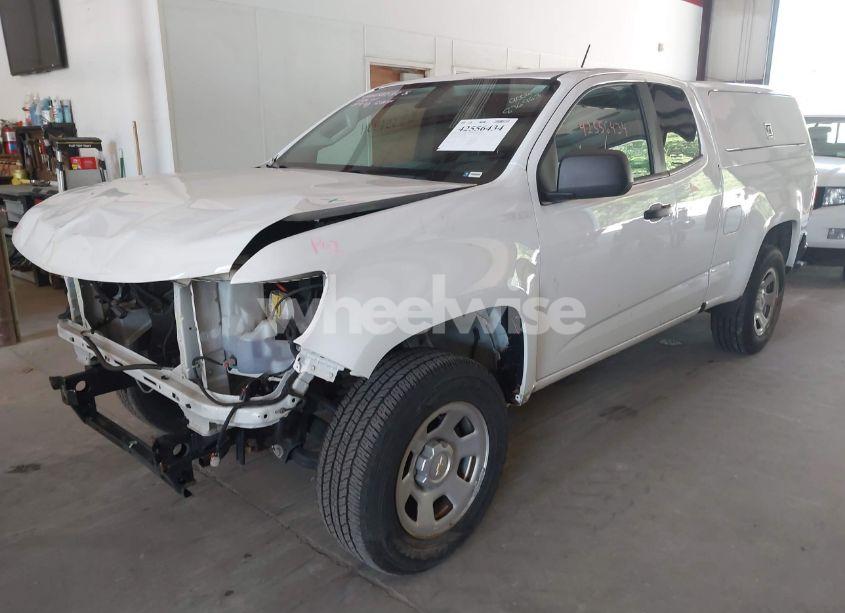 Photo 2 of 2021 Chevrolet Colorado 2WD LONG BOX WT (VIN 1GCHSBEAXM1119006)