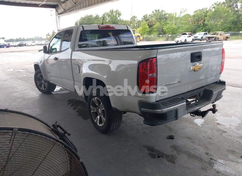 Photo 3 of 2018 Chevrolet Colorado WT (VIN 1GCHSBEN0J1113634)