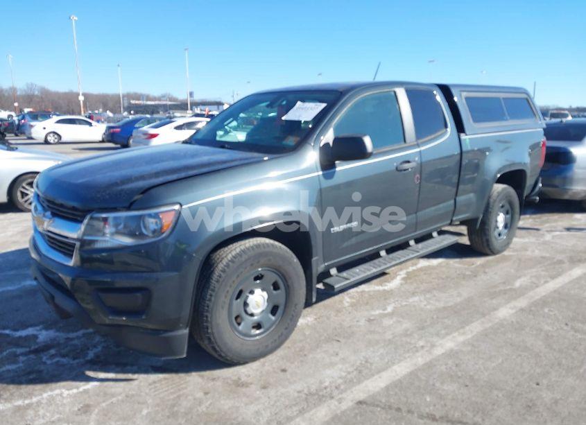 Photo 2 of 2018 Chevrolet Colorado WT (VIN 1GCHSBEN2J1104367)