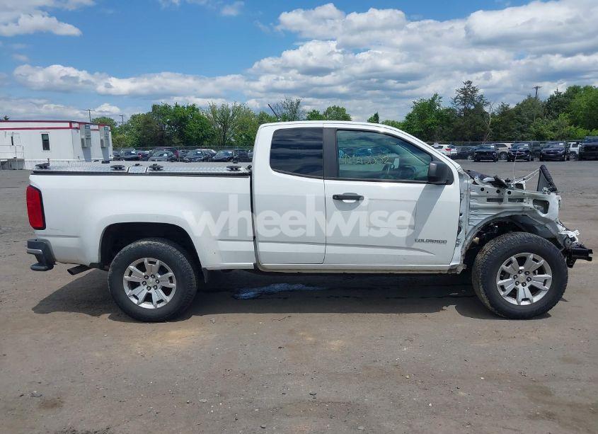 Photo 12 of 2018 Chevrolet Colorado WT (VIN 1GCHSBEN4J1155188)