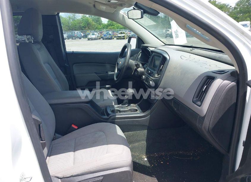 Photo 5 of 2018 Chevrolet Colorado WT (VIN 1GCHSBEN4J1155188)