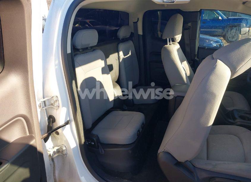 Photo 8 of 2017 Chevrolet Colorado WT (VIN 1GCHSBEN5H1330901)