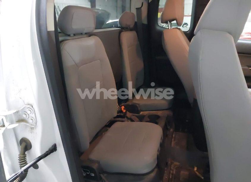 Photo 8 of 2019 Chevrolet Colorado WT (VIN 1GCHSBEN5K1122007)