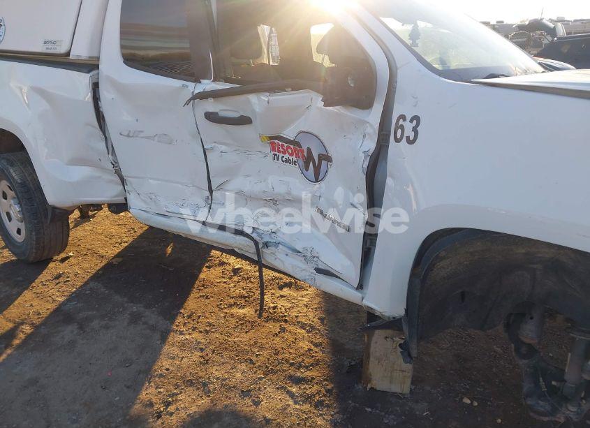 Photo 6 of 2019 Chevrolet Colorado WT (VIN 1GCHSBEN9K1248516)