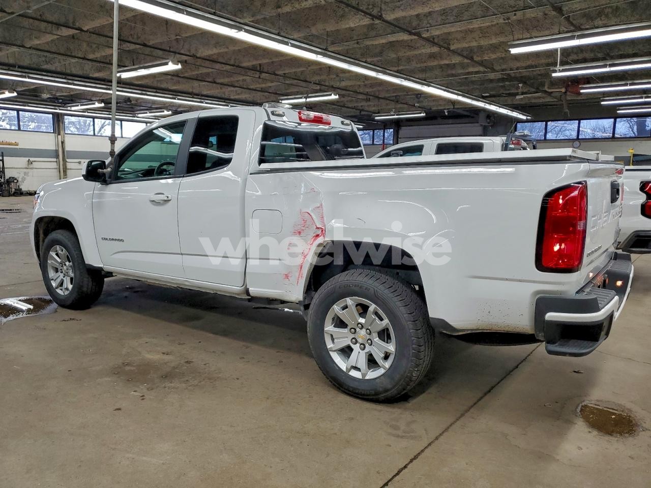 Photo 2 of 2022 CHEVROLET COLORADO LT (VIN 1GCHSCEA1N1192871)