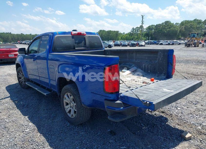 Photo 3 of 2018 Chevrolet Colorado LT (VIN 1GCHSCEA8J1102349)