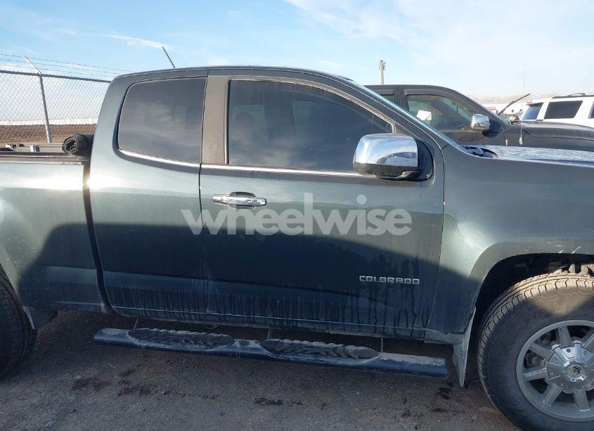 Photo 13 of 2017 Chevrolet Colorado LT (VIN 1GCHSCEN1H1175706)