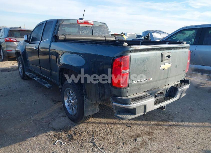 Photo 3 of 2017 Chevrolet Colorado LT (VIN 1GCHSCEN1H1175706)