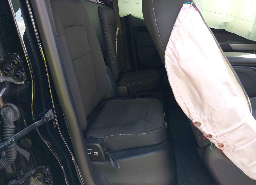 Photo 8 of 2019 Chevrolet Colorado LT (VIN 1GCHSCEN1K1131132)