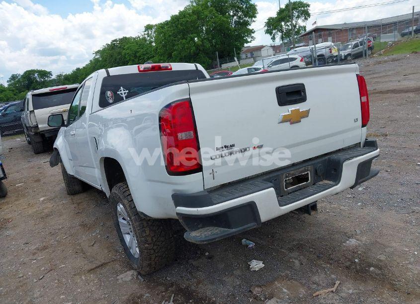 Photo 3 of 2018 Chevrolet Colorado LT (VIN 1GCHSCEN8J1279504)