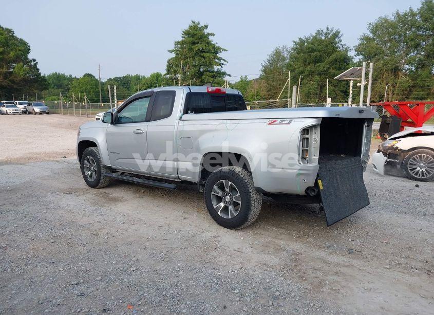 Photo 3 of 2016 Chevrolet Colorado Z71 (VIN 1GCHSDE34G1394629)