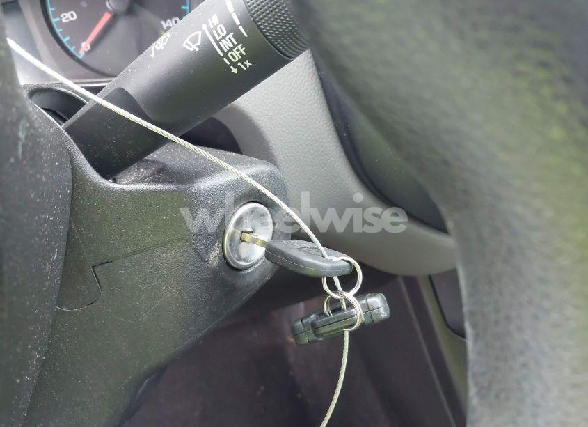 Photo 11 of 2015 Chevrolet Colorado WT (VIN 1GCHTAEA2F1225993)