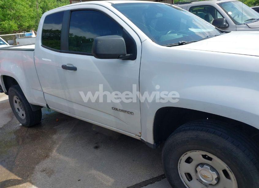 Photo 13 of 2015 Chevrolet Colorado WT (VIN 1GCHTAEA4F1204613)