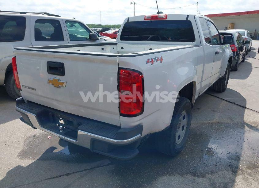 Photo 4 of 2015 Chevrolet Colorado WT (VIN 1GCHTAEA4F1204613)
