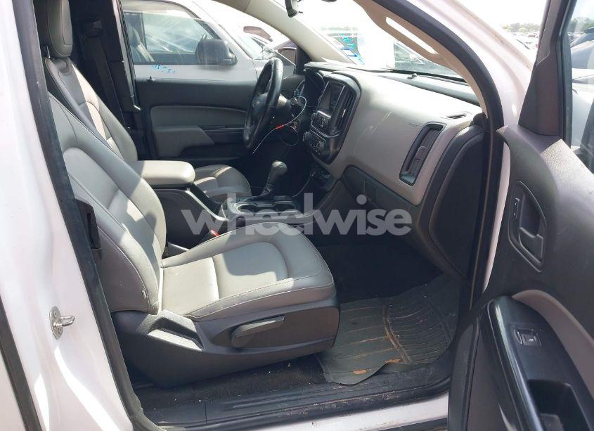 Photo 5 of 2015 Chevrolet Colorado WT (VIN 1GCHTAEA4F1204613)