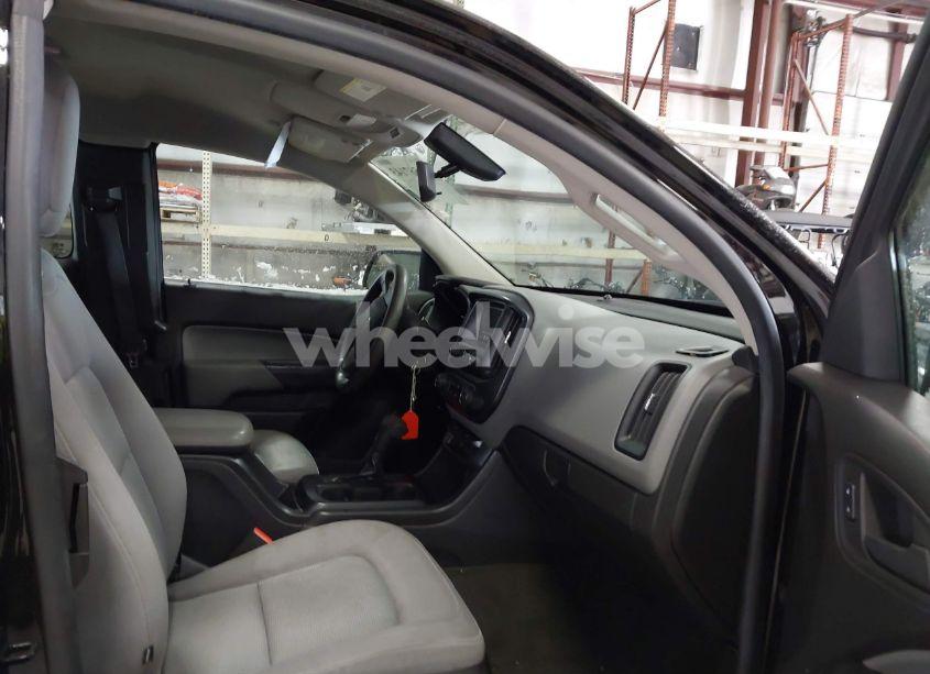 Photo 5 of 2015 Chevrolet Colorado WT (VIN 1GCHTAEA8F1159028)