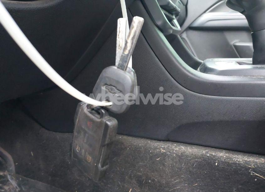 Photo 11 of 2015 Chevrolet Colorado WT (VIN 1GCHTAEAXF1228611)