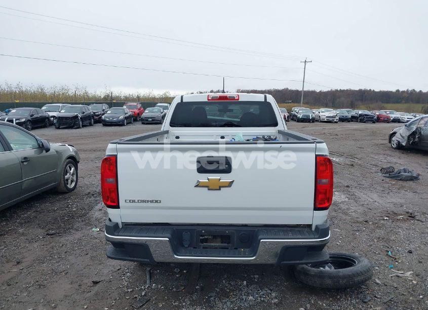 Photo 17 of 2015 Chevrolet Colorado WT (VIN 1GCHTAEAXF1228611)