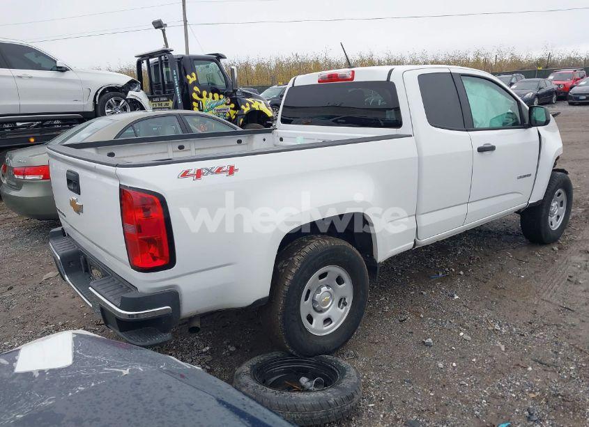 Photo 4 of 2015 Chevrolet Colorado WT (VIN 1GCHTAEAXF1228611)