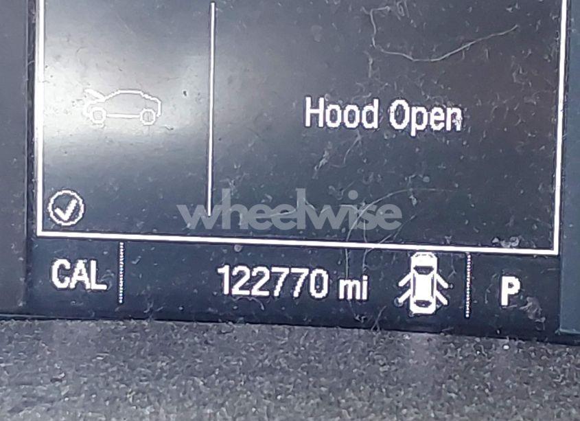 Photo 16 of 2015 Chevrolet Colorado LT (VIN 1GCHTBE31F1151831)