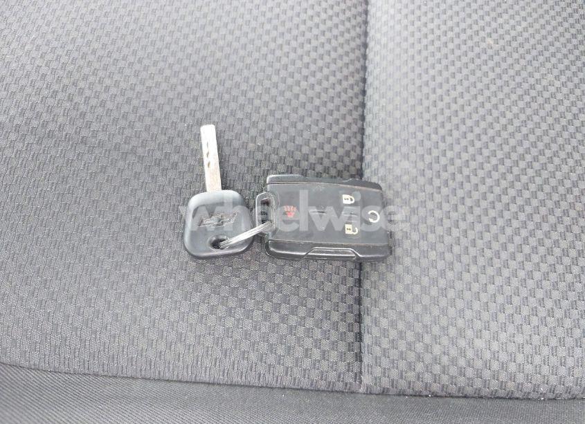 Photo 11 of 2015 Chevrolet Colorado LT (VIN 1GCHTBE32F1218582)