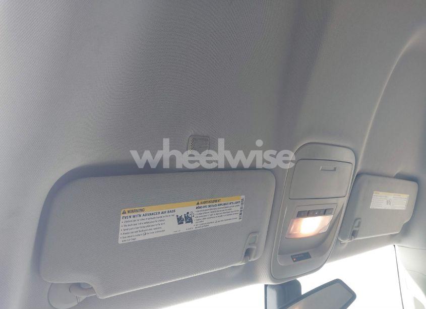 Photo 20 of 2015 Chevrolet Colorado LT (VIN 1GCHTBE32F1218582)