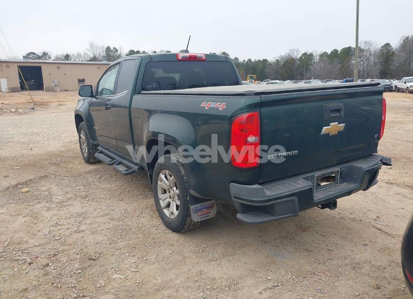 Photo 3 of 2015 Chevrolet Colorado LT (VIN 1GCHTBE32F1218582)