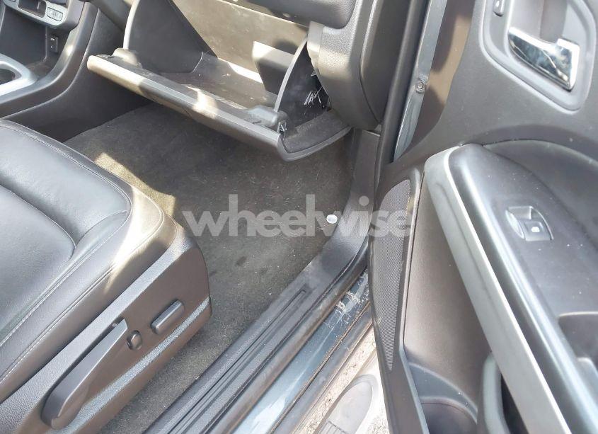 Photo 5 of 2015 Chevrolet Colorado LT (VIN 1GCHTBE36F1271625)