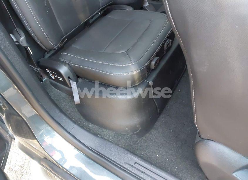 Photo 8 of 2015 Chevrolet Colorado LT (VIN 1GCHTBE36F1271625)