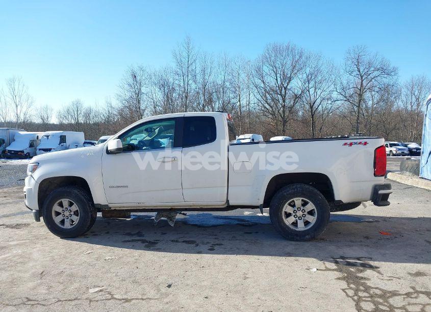 Photo 15 of 2016 Chevrolet Colorado WT (VIN 1GCHTBE36G1260478)
