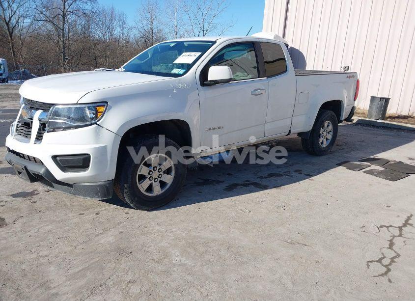 Photo 2 of 2016 Chevrolet Colorado WT (VIN 1GCHTBE36G1260478)