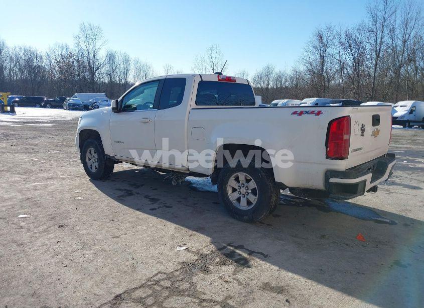 Photo 3 of 2016 Chevrolet Colorado WT (VIN 1GCHTBE36G1260478)