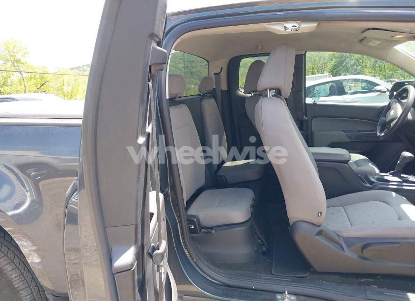 Photo 8 of 2016 Chevrolet Colorado WT (VIN 1GCHTBE37G1387420)