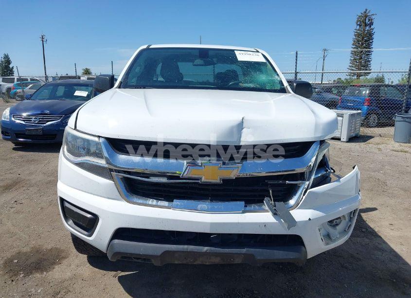 Photo 12 of 2018 Chevrolet Colorado WT (VIN 1GCHTBEA0J1290405)