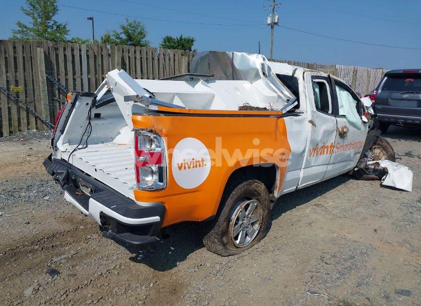 Photo 4 of 2017 Chevrolet Colorado WT (VIN 1GCHTBEA1H1317895)