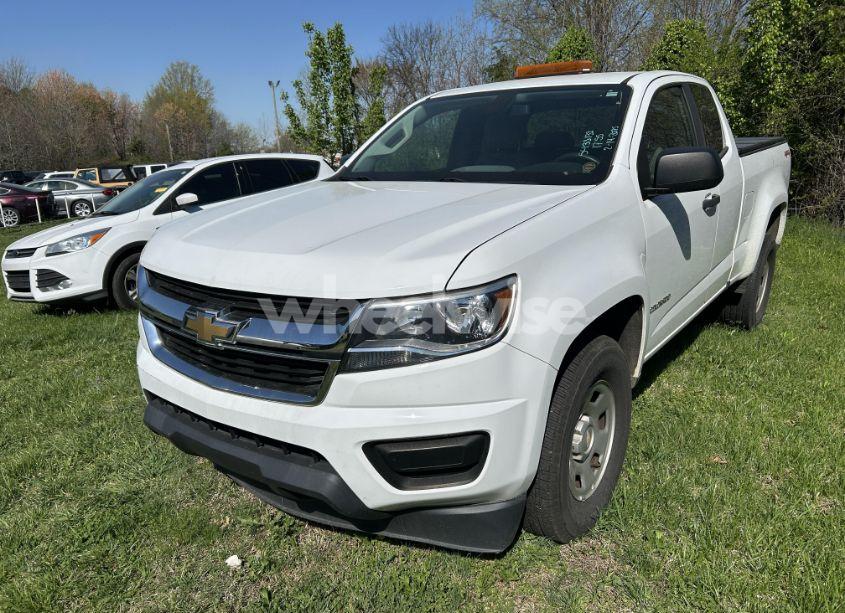 Photo 2 of 2019 Chevrolet Colorado (VIN 1GCHTBEA1K1309660)