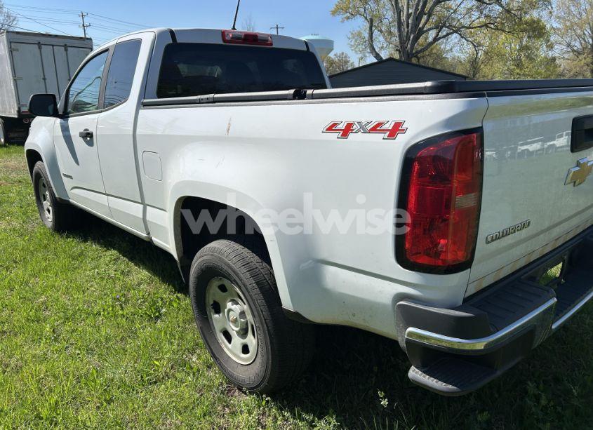 Photo 3 of 2019 Chevrolet Colorado (VIN 1GCHTBEA1K1309660)