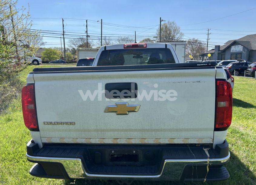 Photo 6 of 2019 Chevrolet Colorado (VIN 1GCHTBEA1K1309660)