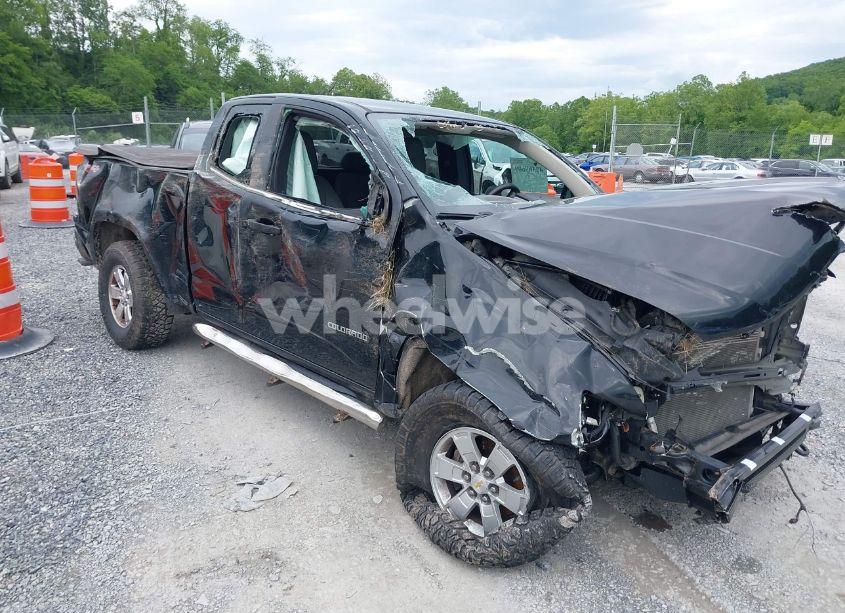 2018 Chevrolet Colorado WT (VIN 1GCHTBEA2J1152073) main photo
